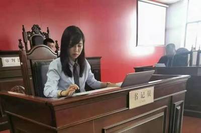 文法學院與河南中原法匯律師事務所聯合開展“學史明理、知法用法”模擬庭審活動